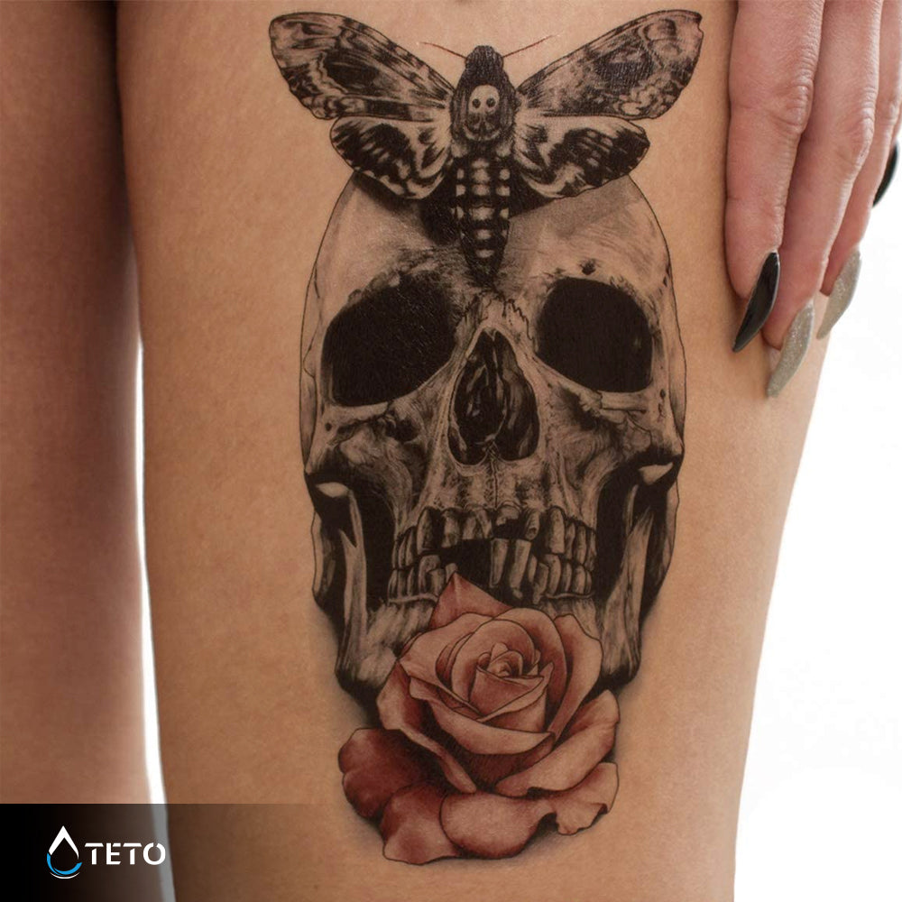 Totenschädel mit Rose und Schmetterling - TETO Temporäre Tattoos
